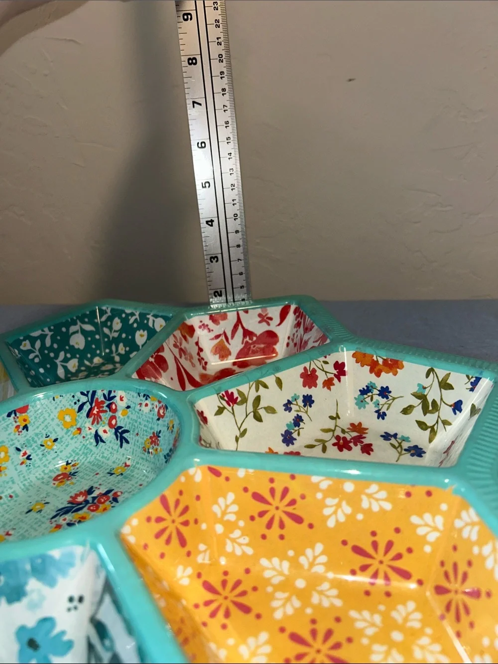 The Pioneer Woman Patchwork Medley Melamine Divided Star Serve Tray